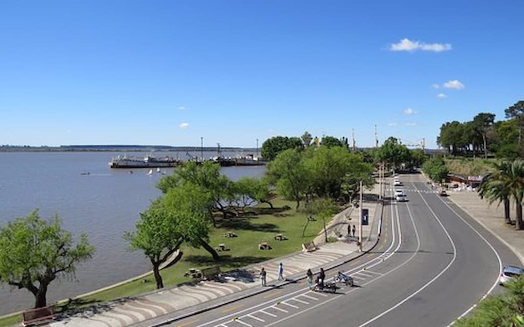 Fray Bentos: Historia viva, playas doradas y naturaleza ribereña